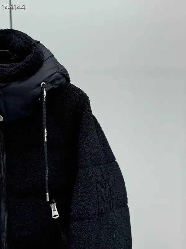Mackage S-XL 26yr04 (8)